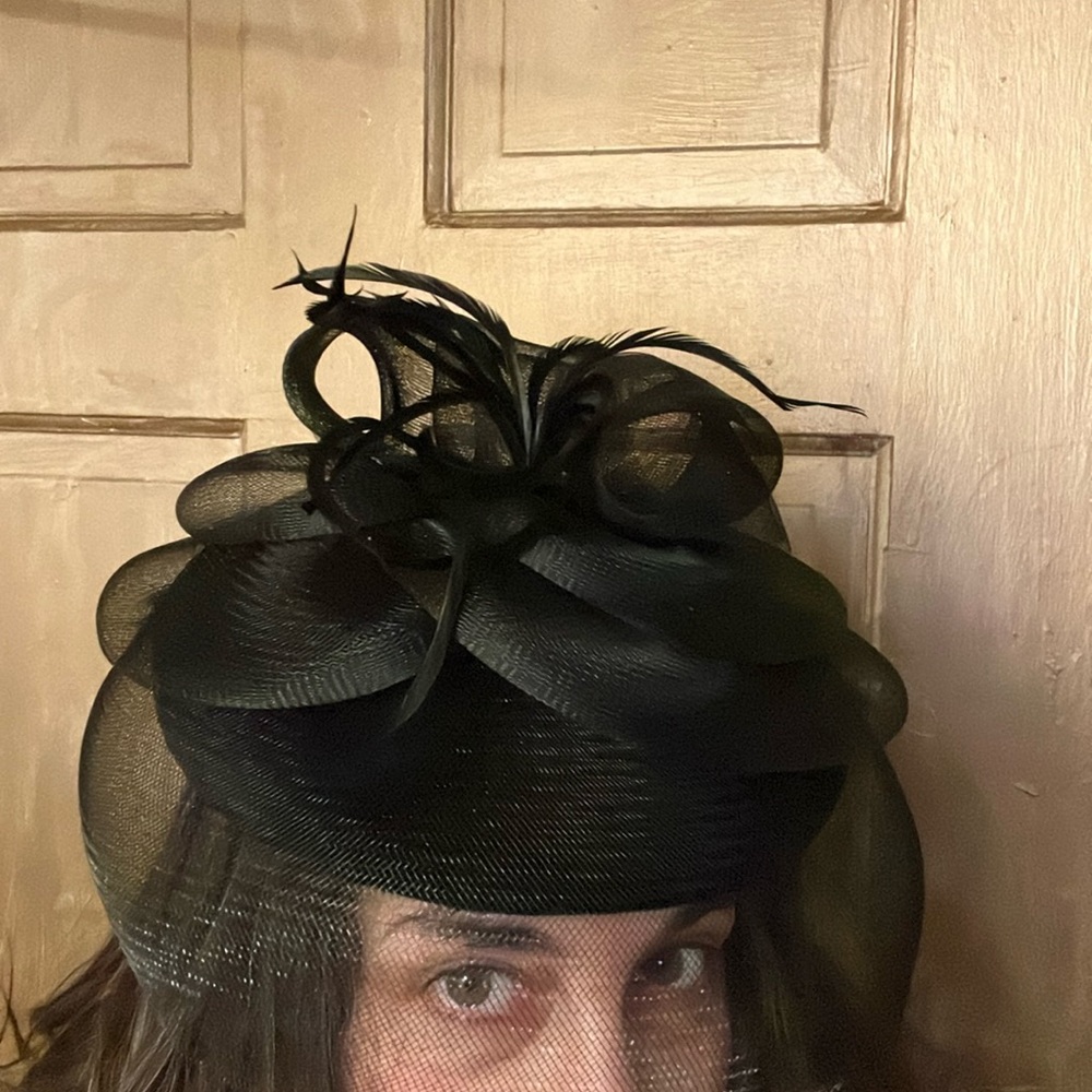 Elegant Black Fascinator Hat